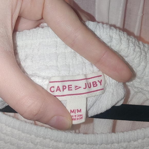 ✨OFF-THE-SHOULDER FLOWY TOP✨ - Picture 6 of 7